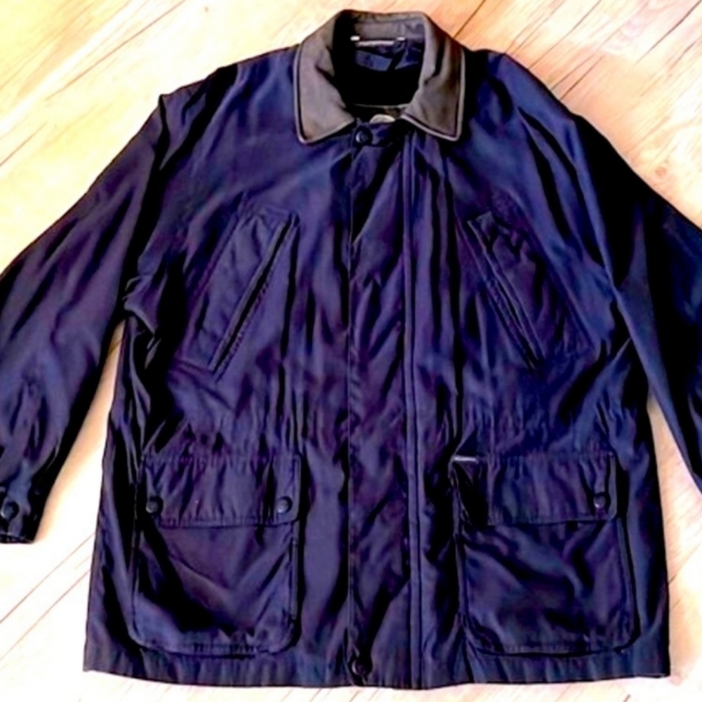 Weatherproof | Super Warm | Official Gear of the Out doors.